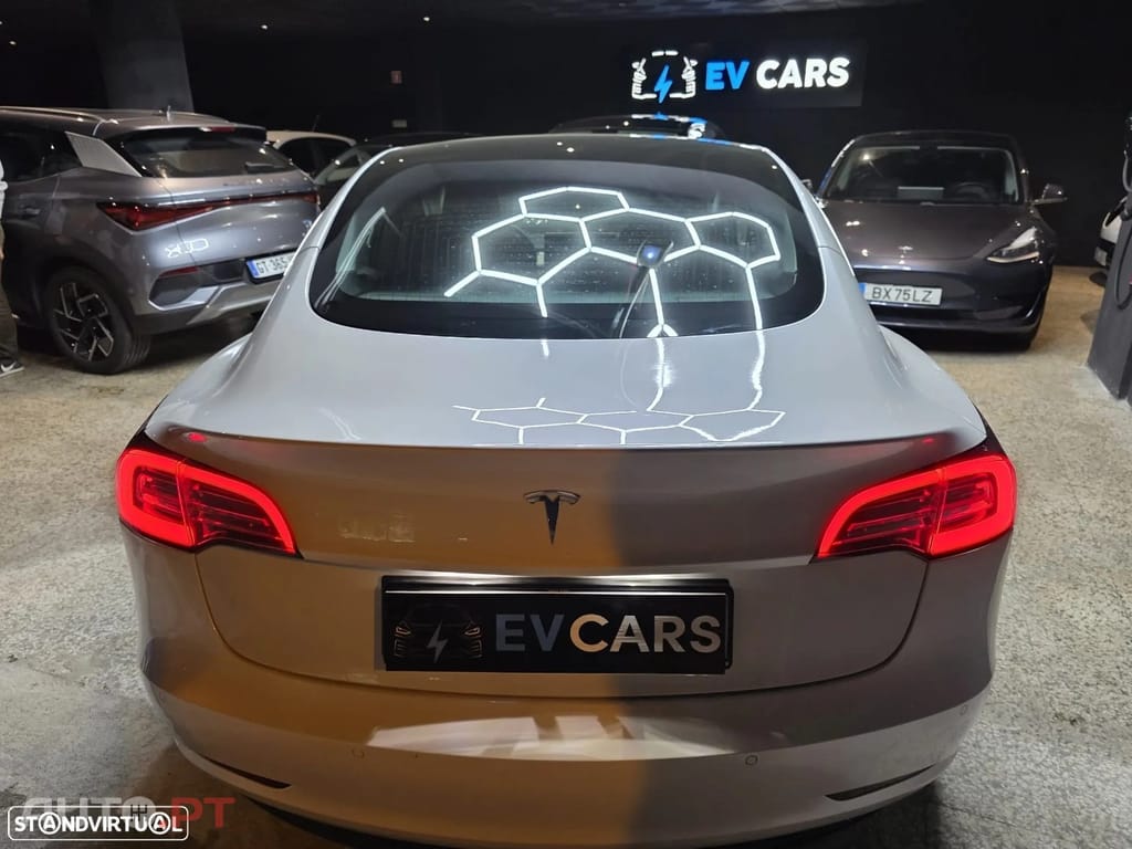 Tesla Model 3 Standard Range Plus RWD