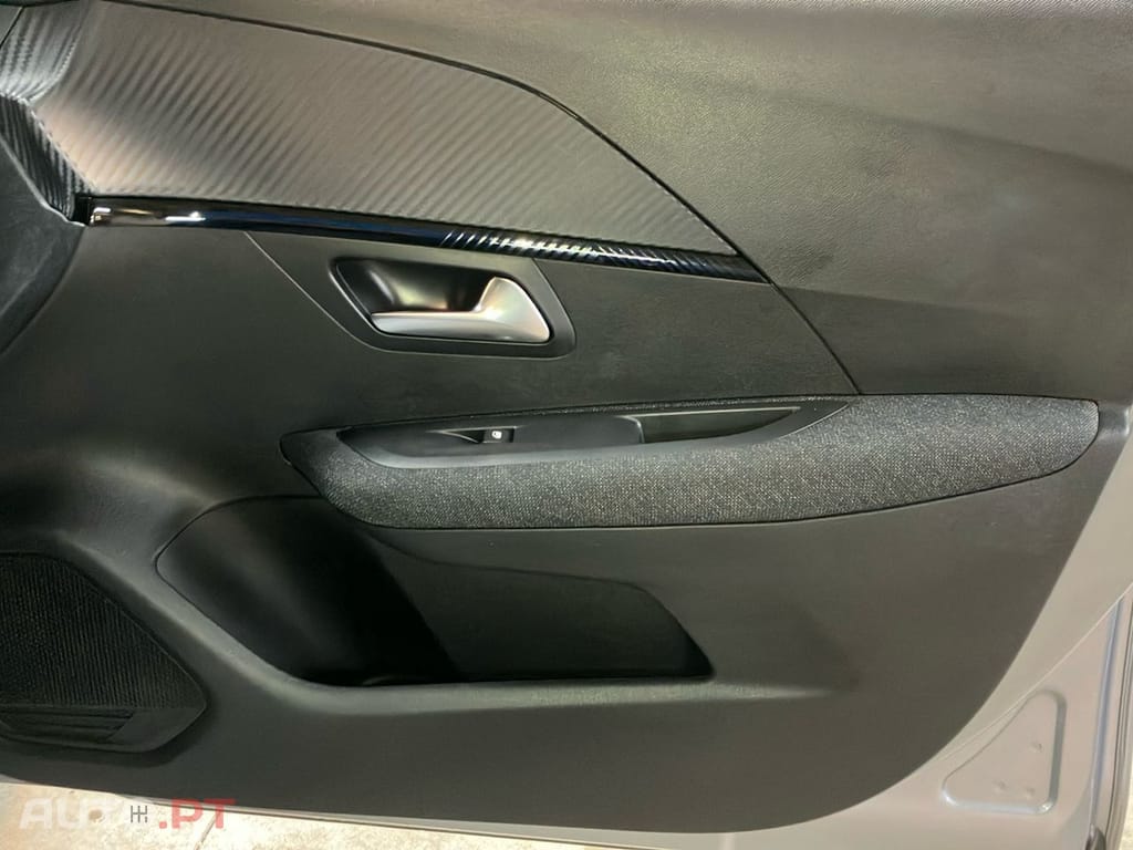 Peugeot 208 1.2 Hybrid Allure e-DCS6