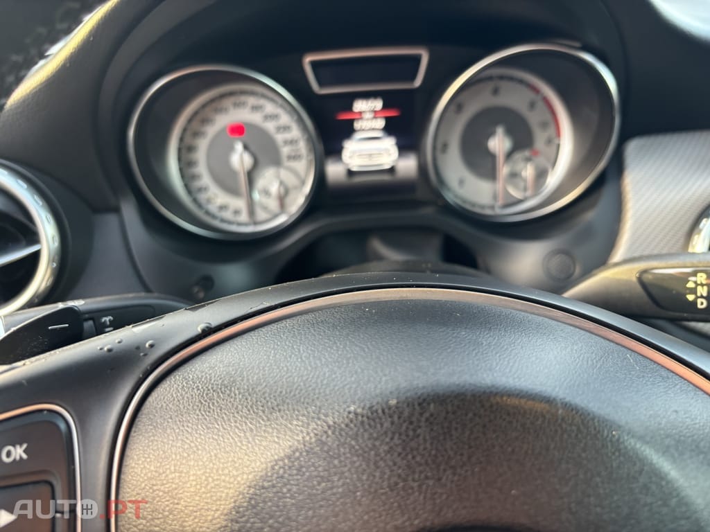 Mercedes-Benz GLA 220 d