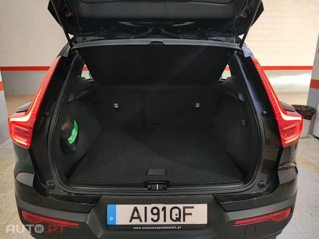 Volvo XC40 1.5 T2 Momentum Core