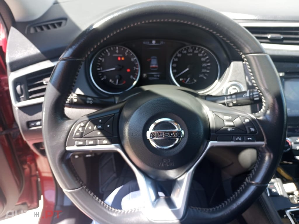 Nissan Qashqai 1.2 DIG-T N-Connecta 18 Xtronic