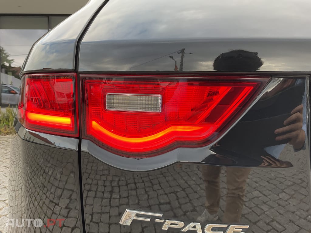 Jaguar F-Pace 2.0 i4D R-Sport AWD Aut.