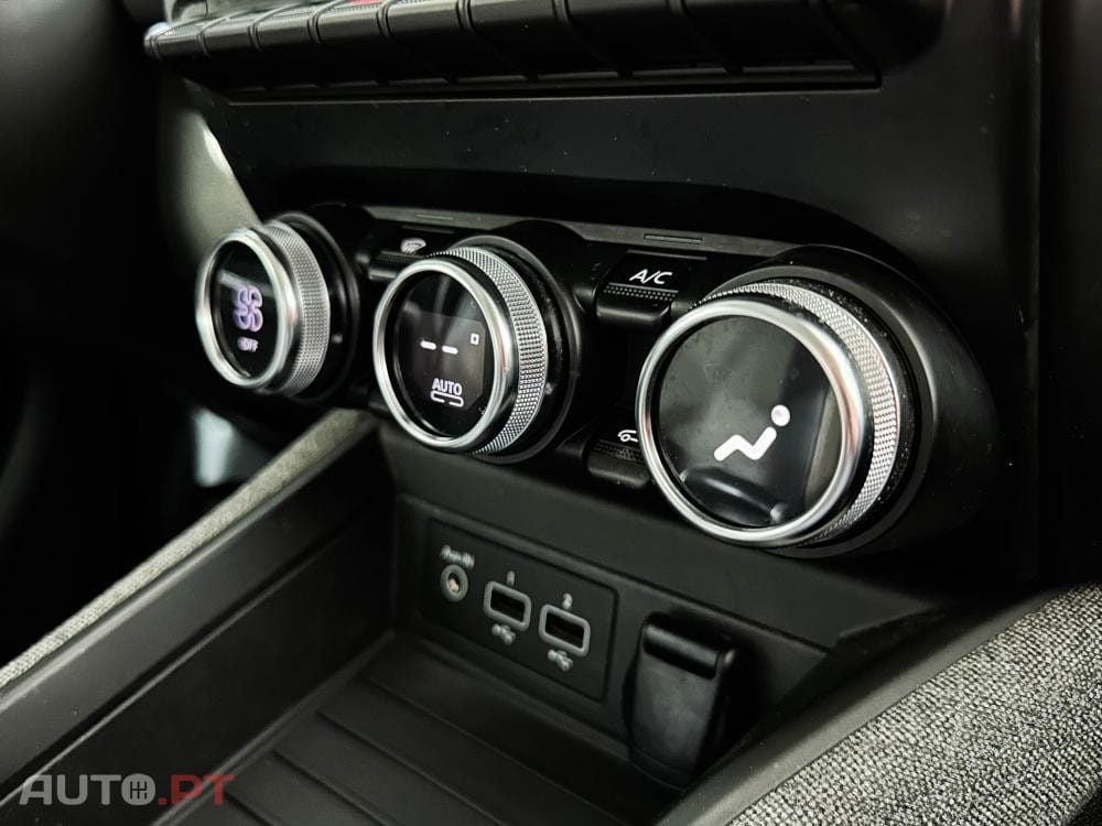 Renault Zoe (c/ Bateria) EV50 135hp Techno