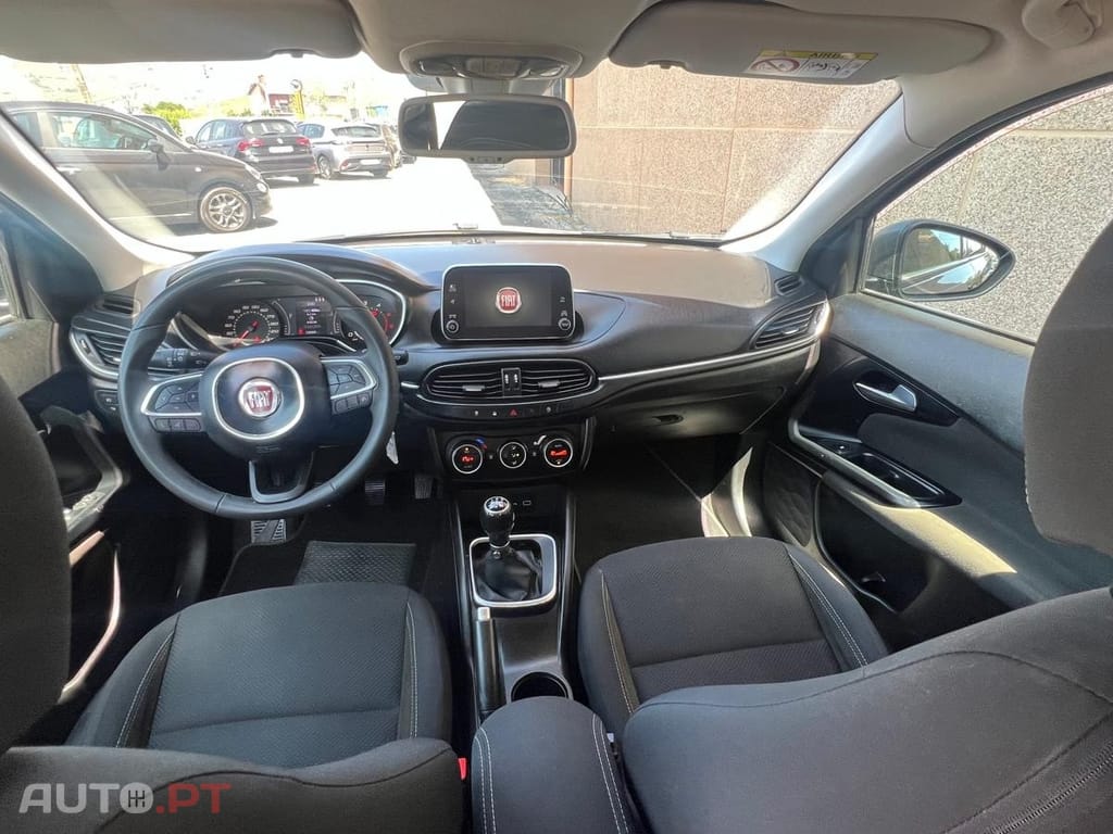 Fiat Tipo 1.3 M-Jet Lounge
