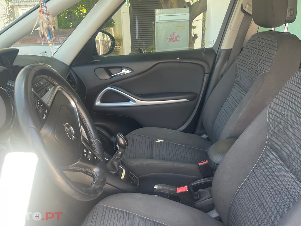 Opel Zafira Carrinha sete lugares