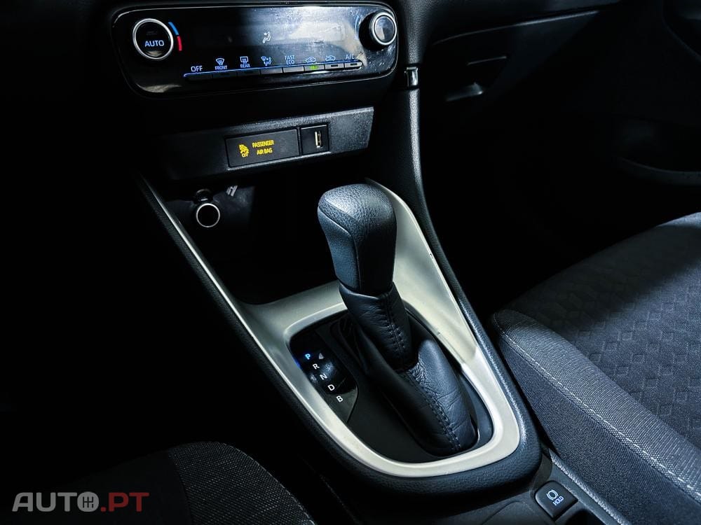 Toyota Yaris Hybrid Dynamic Edition