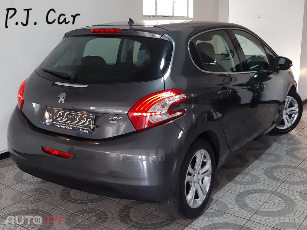 Peugeot 208 Allure 1.6 E-HDI 92 CV