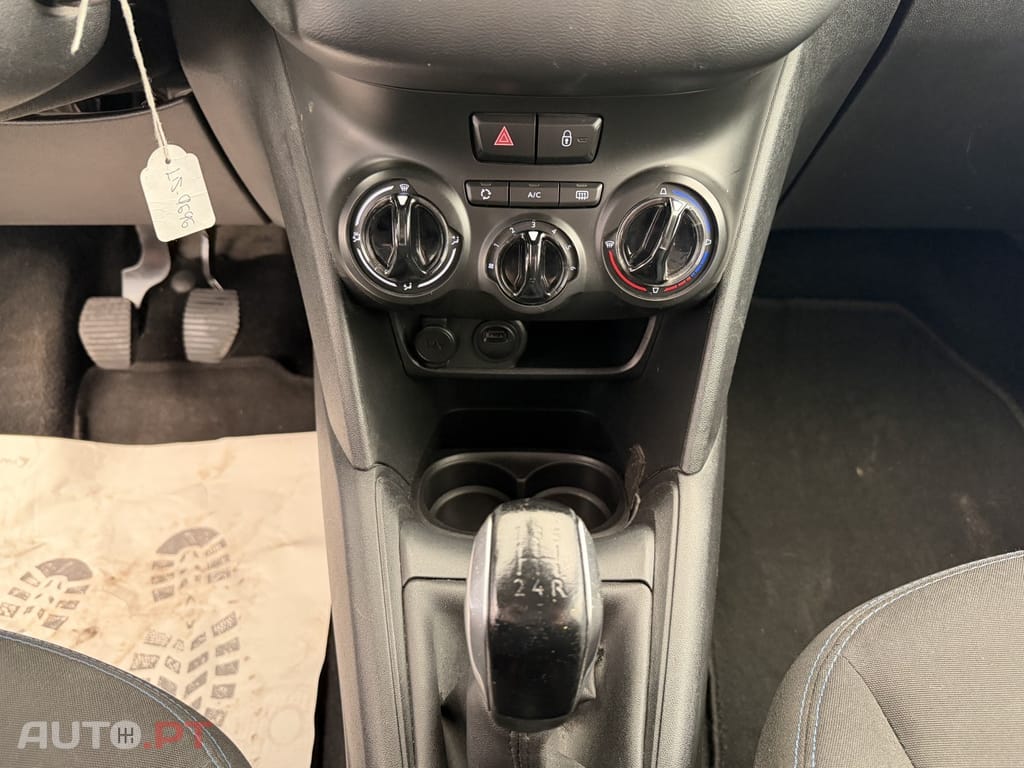 Peugeot 208 1.2 PureTech Signature