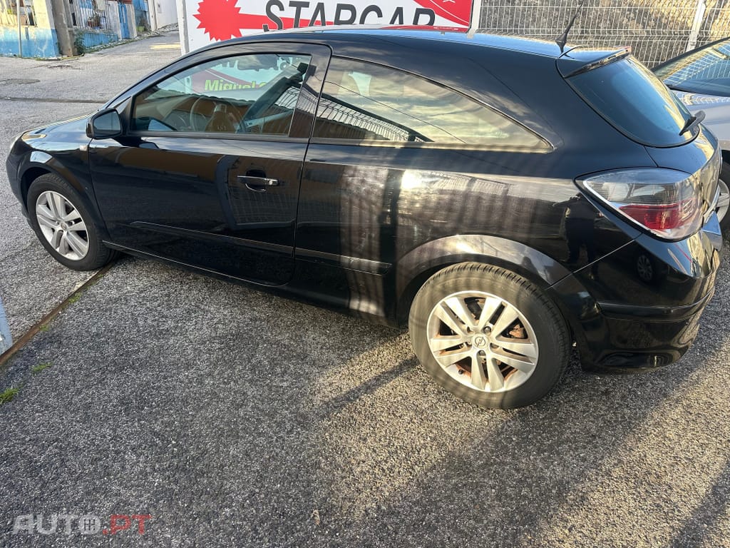Opel Astra GTC 1.3 CDTi