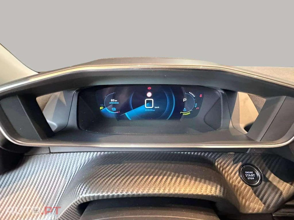 Peugeot E-2008 Allure 