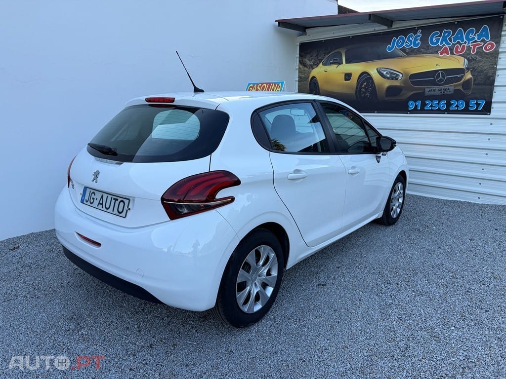 Peugeot 208 PureTech 68 Like