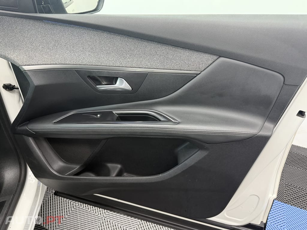 Peugeot 3008 1.2 PureTech Allure Pack EAT8