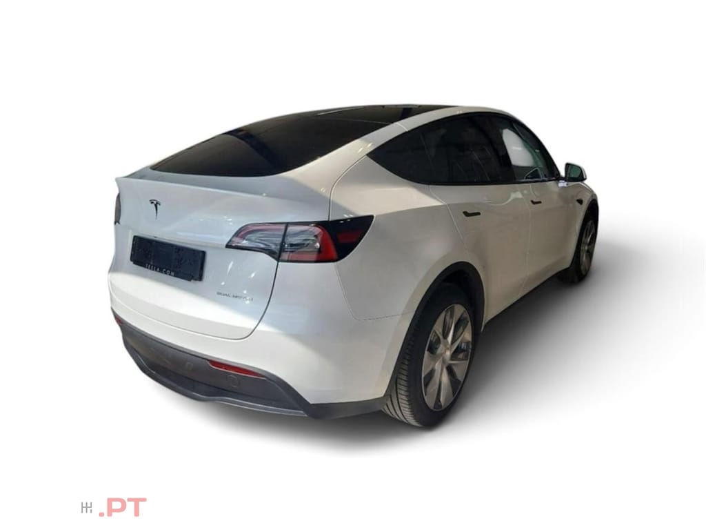 Tesla Model Y Long Range Dual Motor AWD
