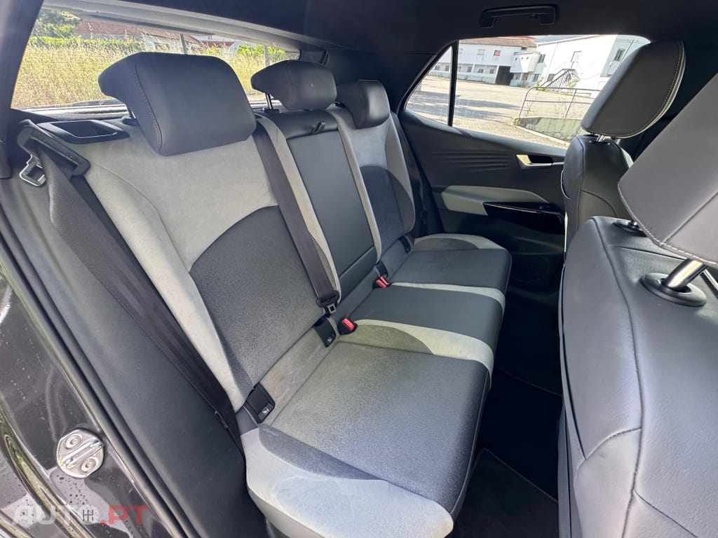 Volkswagen Id.3 58 kWh 1st