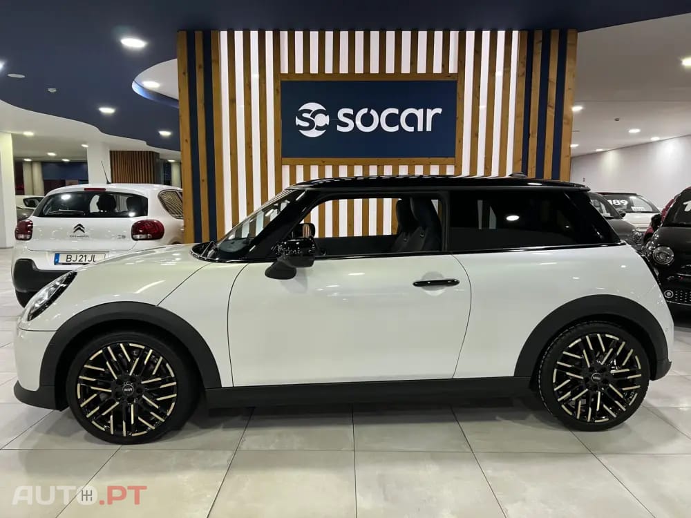 MINI Cooper Cooper C Favoured S