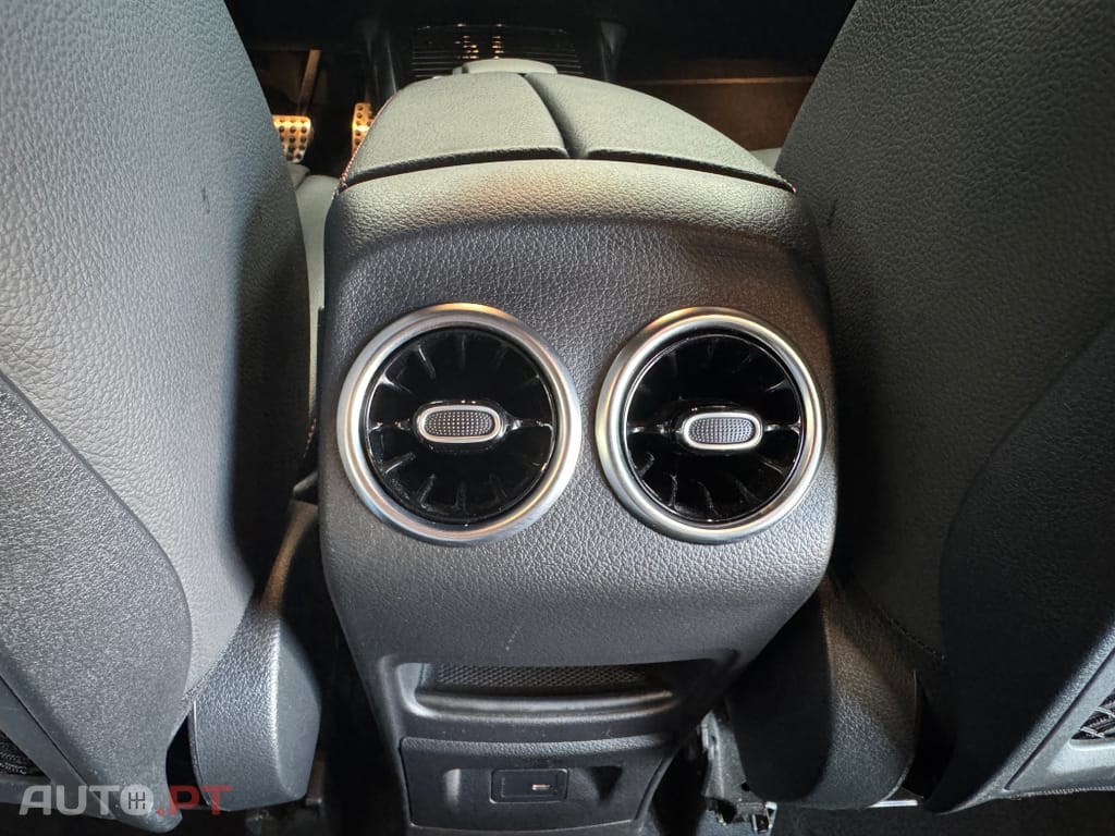 Mercedes-Benz CLA 250 AMG Line Advantage