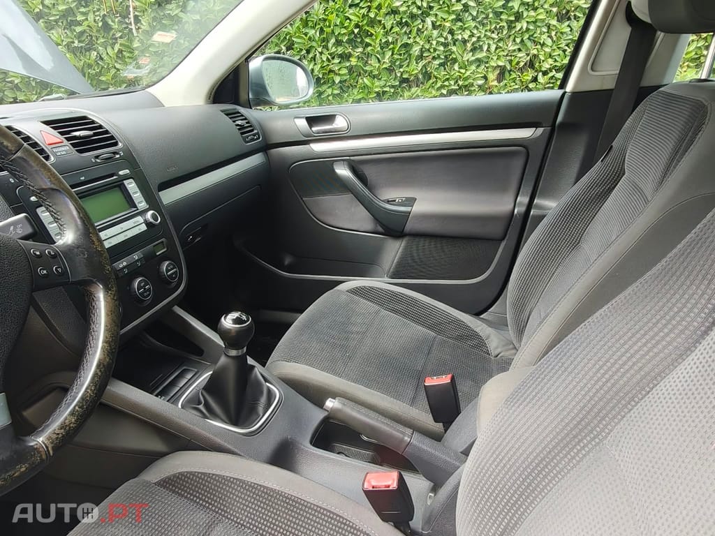 Volkswagen Jetta 1.9 TDi Confortline