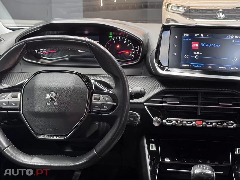 Peugeot 2008 1.2 PureTech Allure Pack