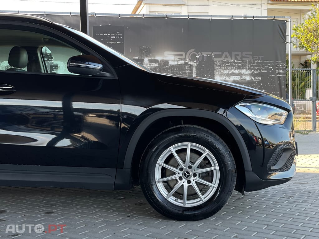 Mercedes-Benz GLA 180 d Progressive