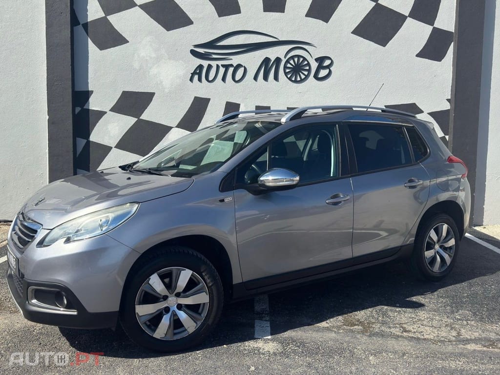 Peugeot 2008 1.2 PureTech Style