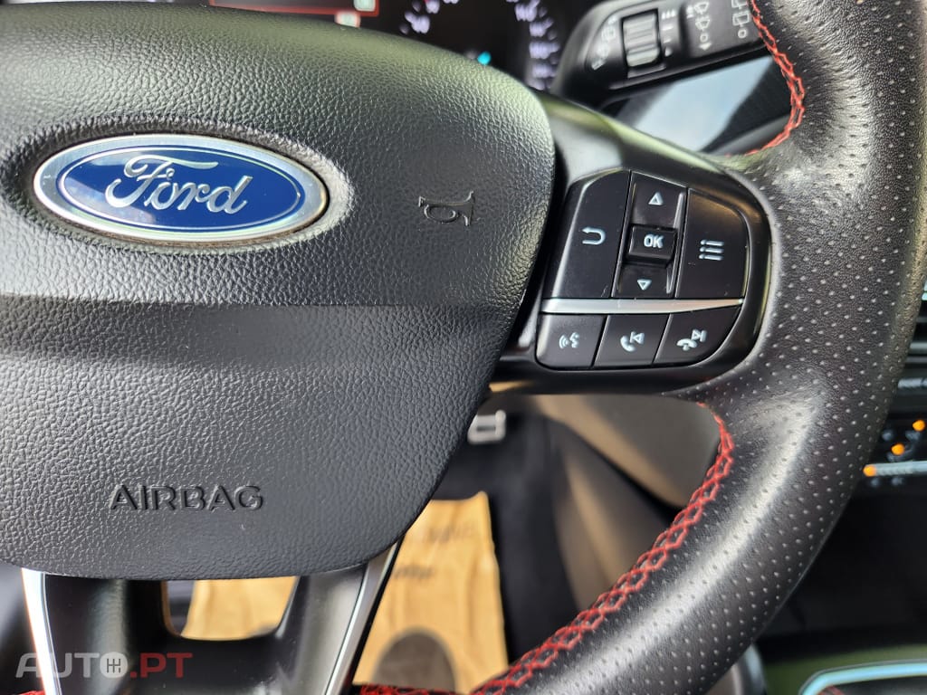 Ford Focus SW 1.5 TDCi EcoBlue ST-Line