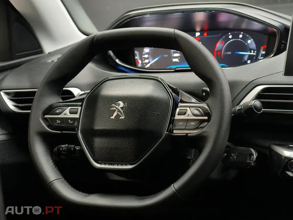 Peugeot 3008 1.6 BlueHDi Allure EAT6 J18