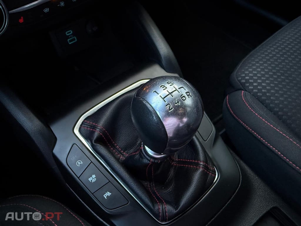 Ford Focus 1.0 EcoBoost MHEV ST-Line