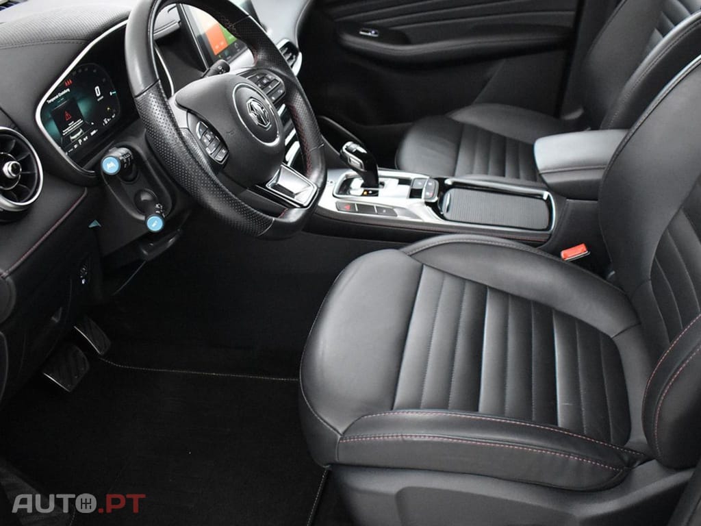 MG EHS I.V.A DEDUTIVEL PHEV 1.5 T-GDI Luxury 
