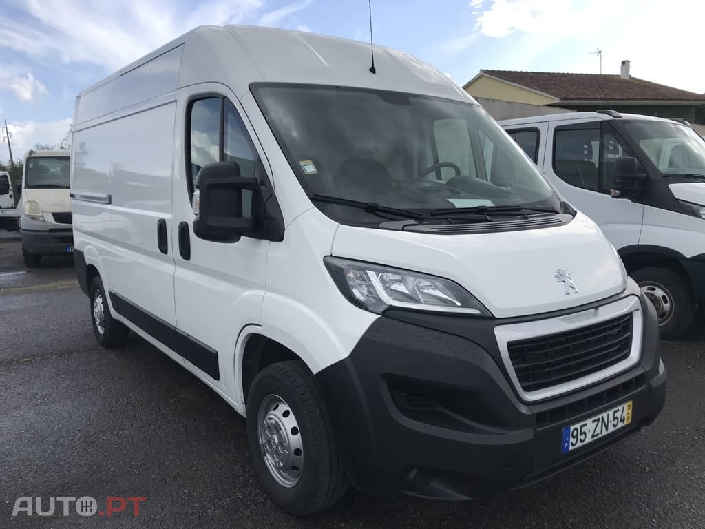 Peugeot Boxer 2.2 BlueHDi 335 L2H2 Pro