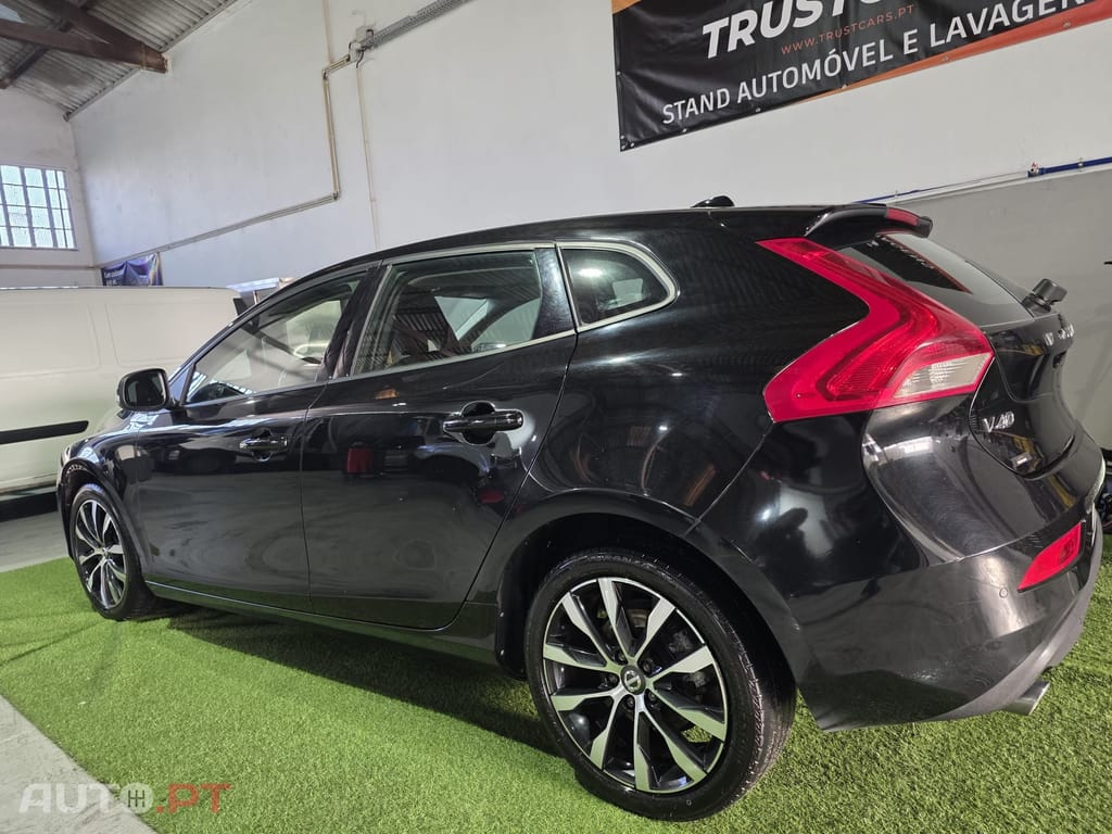 Volvo V40 2.0 D2 Momentum