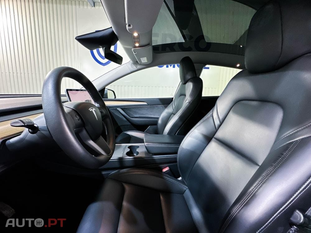 Tesla Model Y Long Range Dual Motor AWD