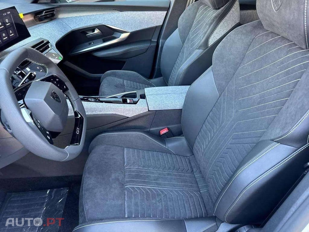 Peugeot E-3008 73 kwh GT I.V.A DEDUTÍVEL 