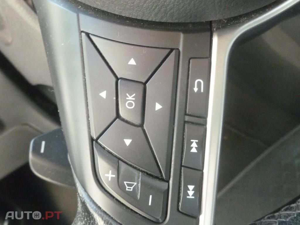 Nissan Juke 1.0 DIG-T N-Connecta Auto