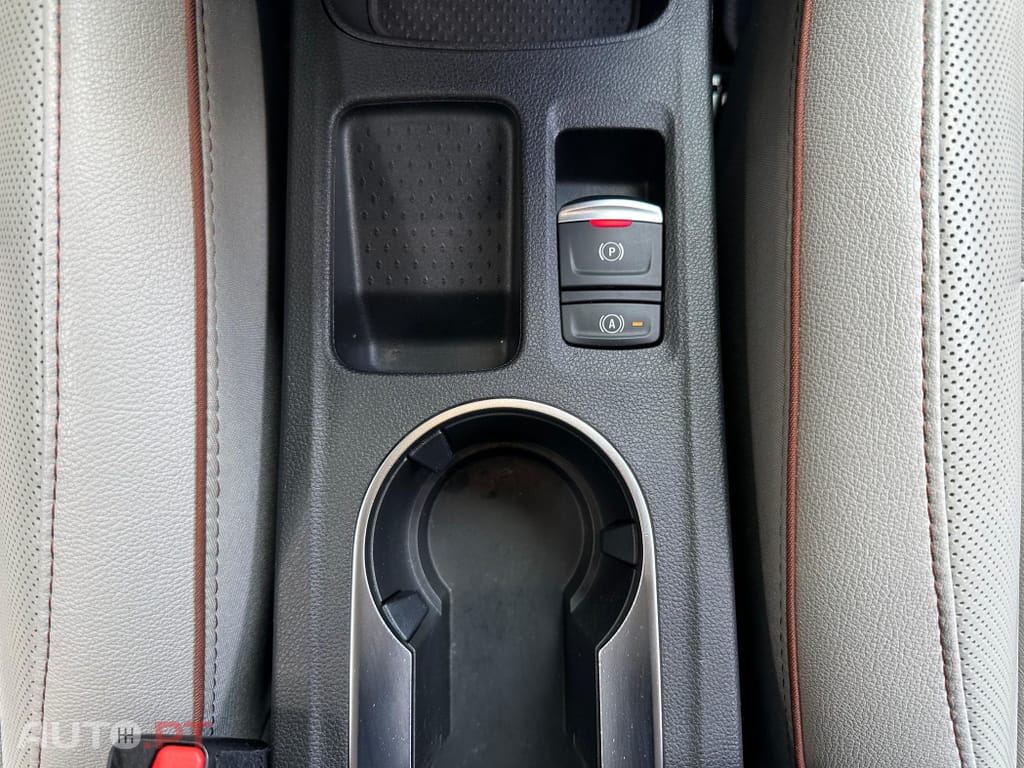 Renault Captur 1.6 E-Tech Initiale Paris