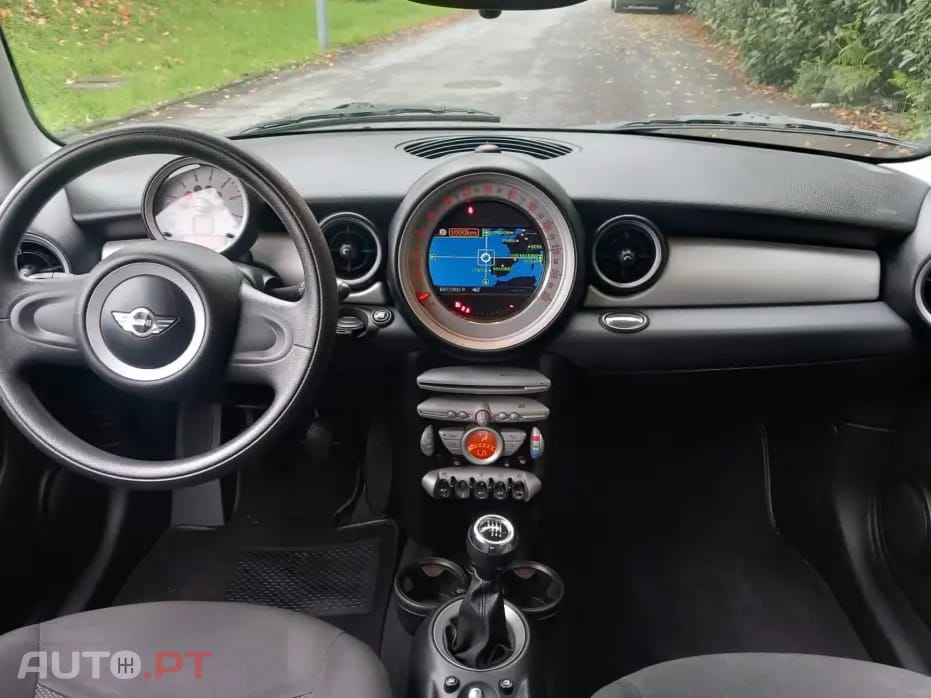 MINI Cooper Cooper D