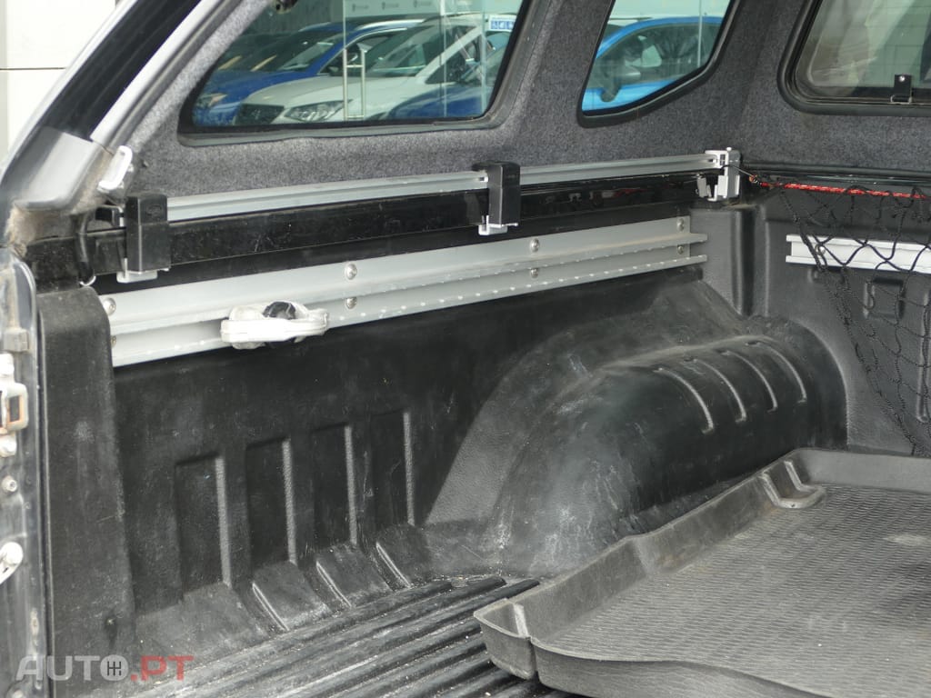Nissan Navara 2.3 dCi CD 4WD Tekna