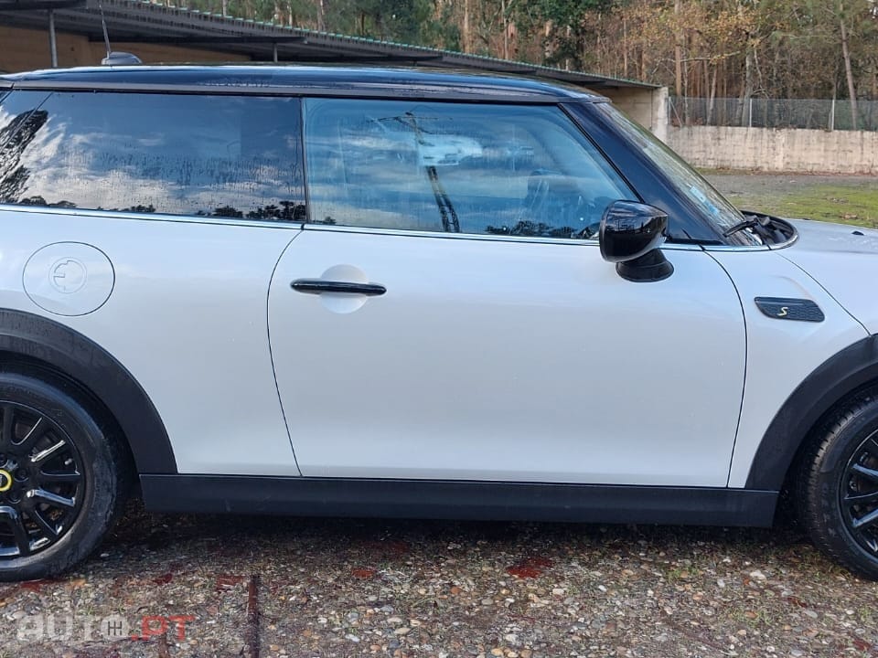 MINI Cooper Cooper SE