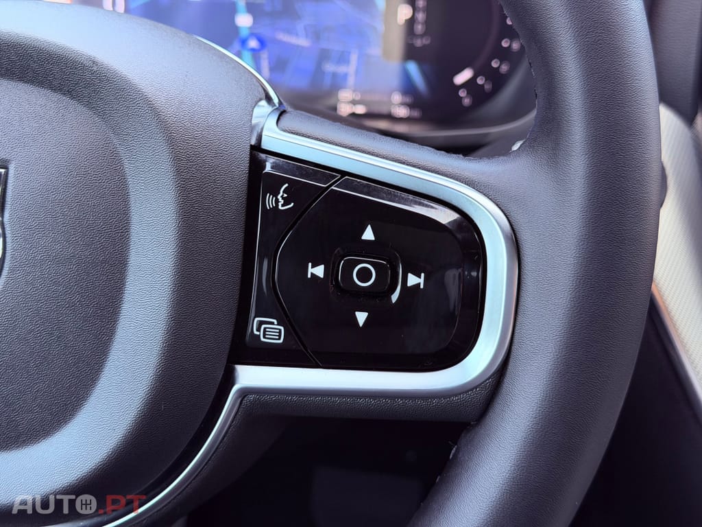 Volvo XC60 2.0 T6 PHEV Black Edition AWD