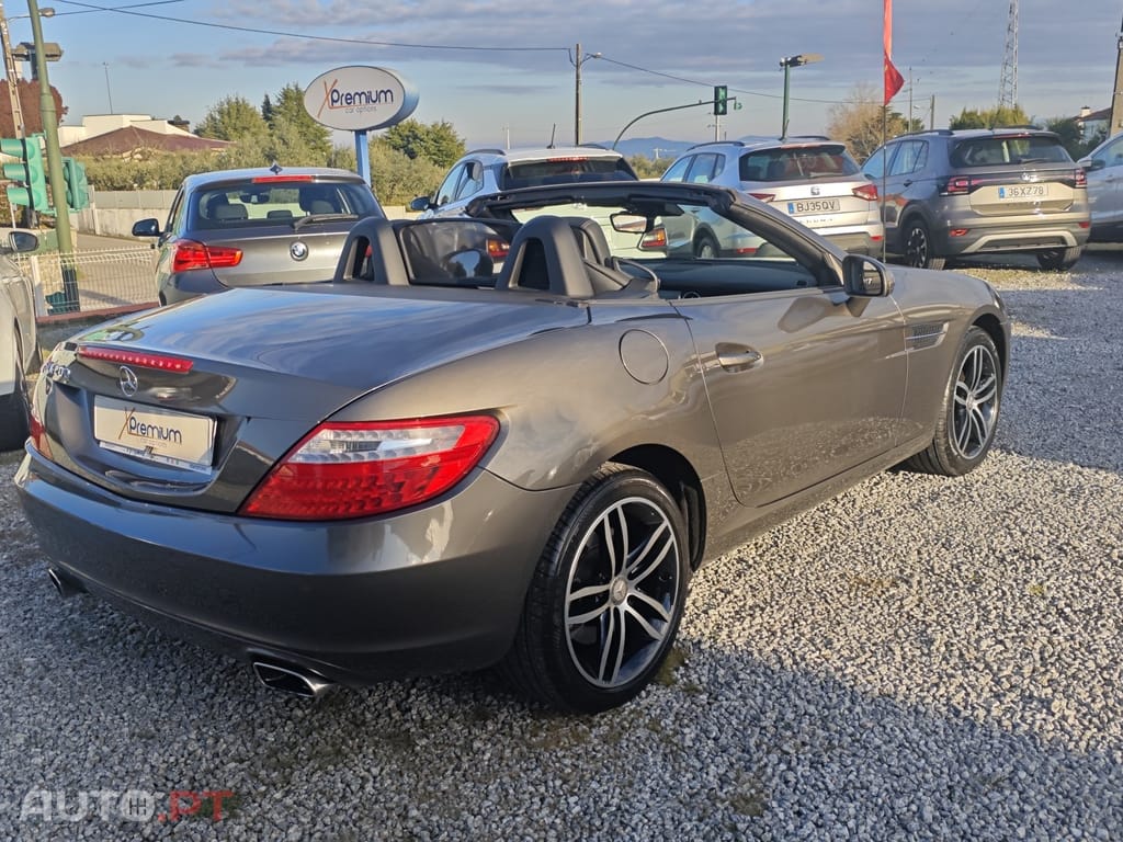 Mercedes-Benz SLK 200 (BlueEFFICIENCY)
