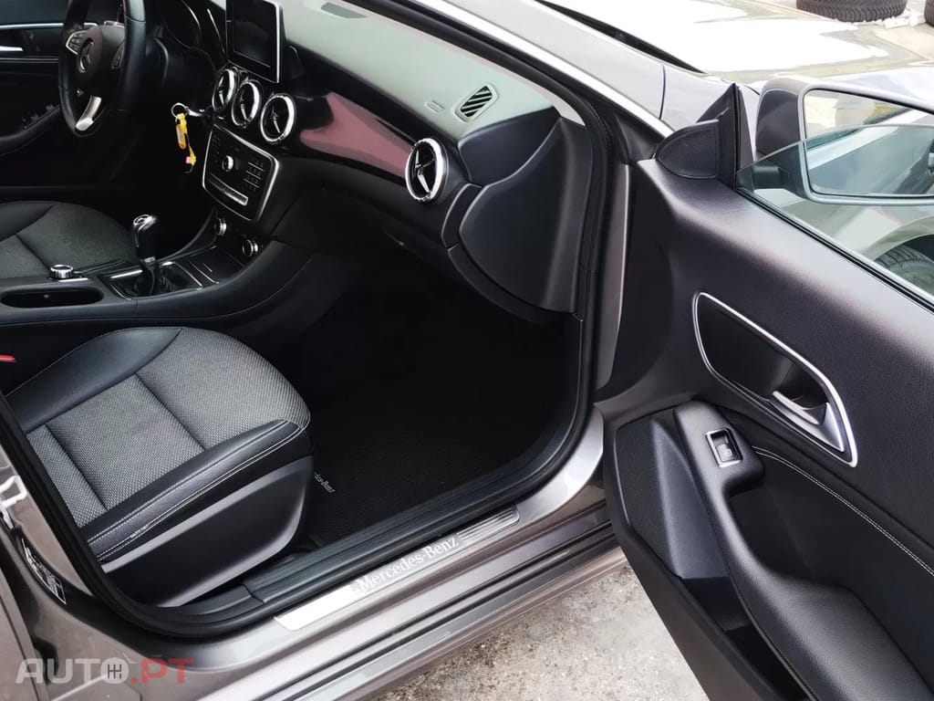 Mercedes-Benz CLA 180 d Shooting Brake
