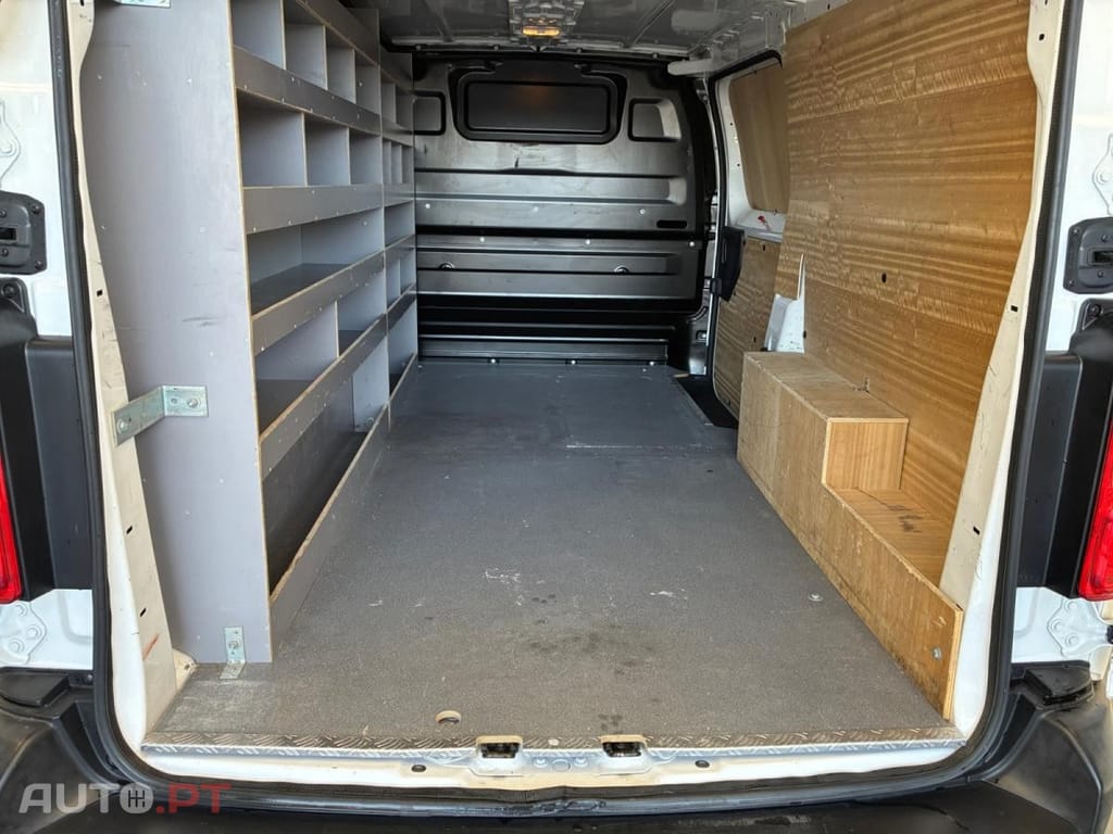 Peugeot Expert 2.0 BlueHDi Long Asphalt