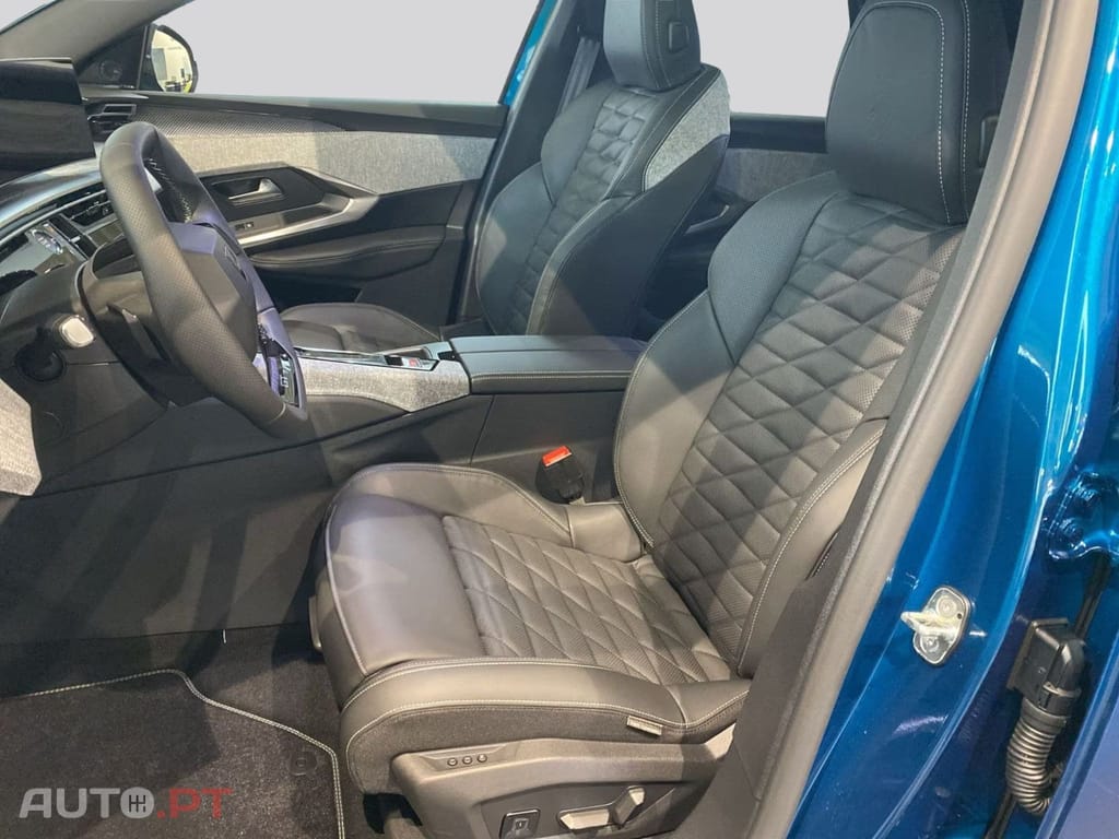 Peugeot E-3008 GT I.V.A DEDUTIVEL 