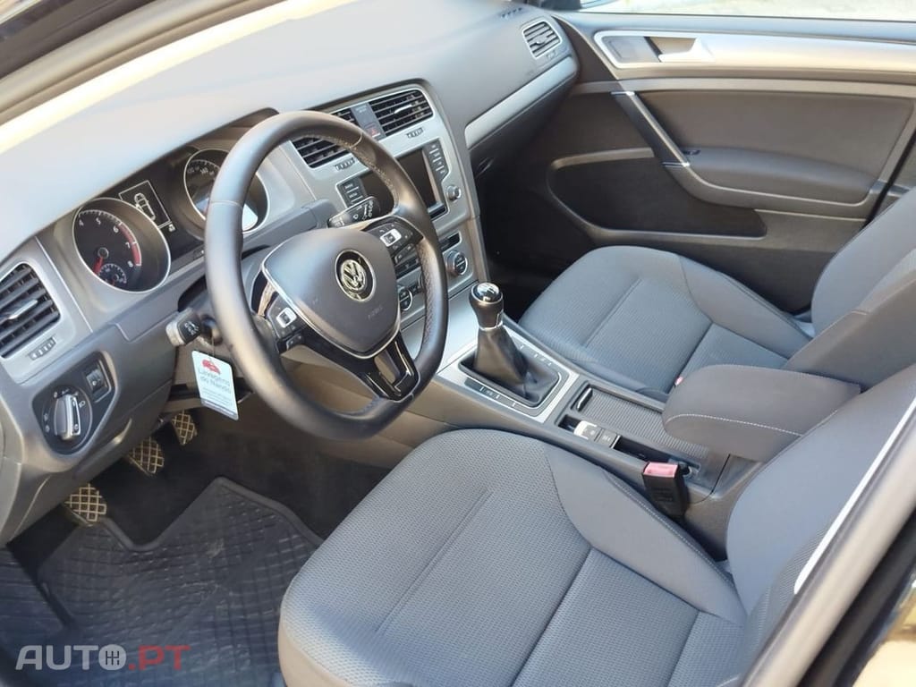 Volkswagen Golf 1.0 TSI Confortline