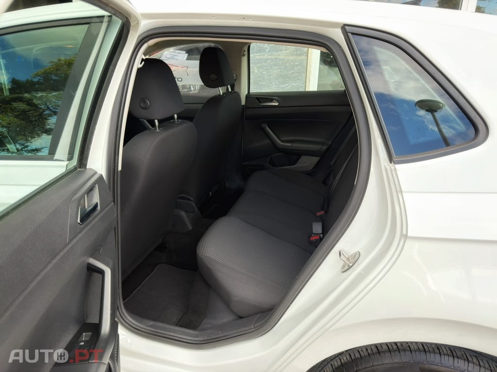 Volkswagen Polo 1.0 Confortline