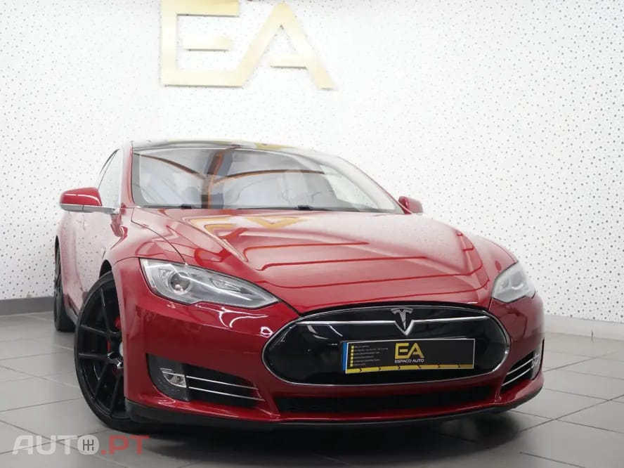 Tesla Model S 85