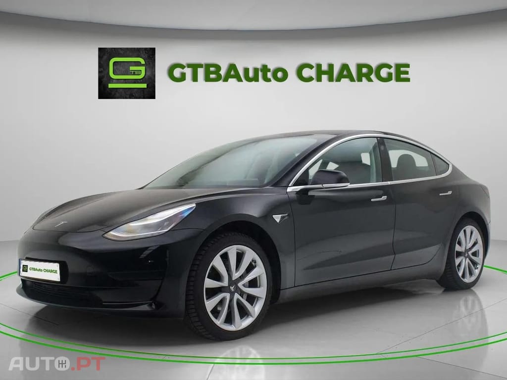 Tesla Model 3 Standard RWD Plus AUTOPILOT