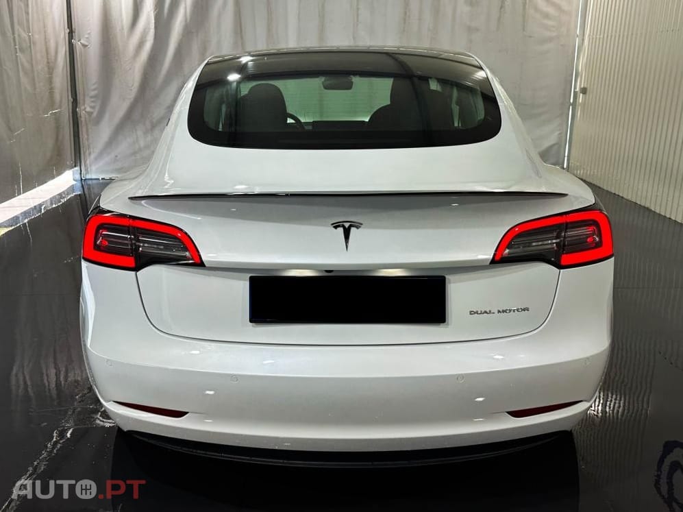 Tesla Model 3 Long-Range Dual Motor AWD