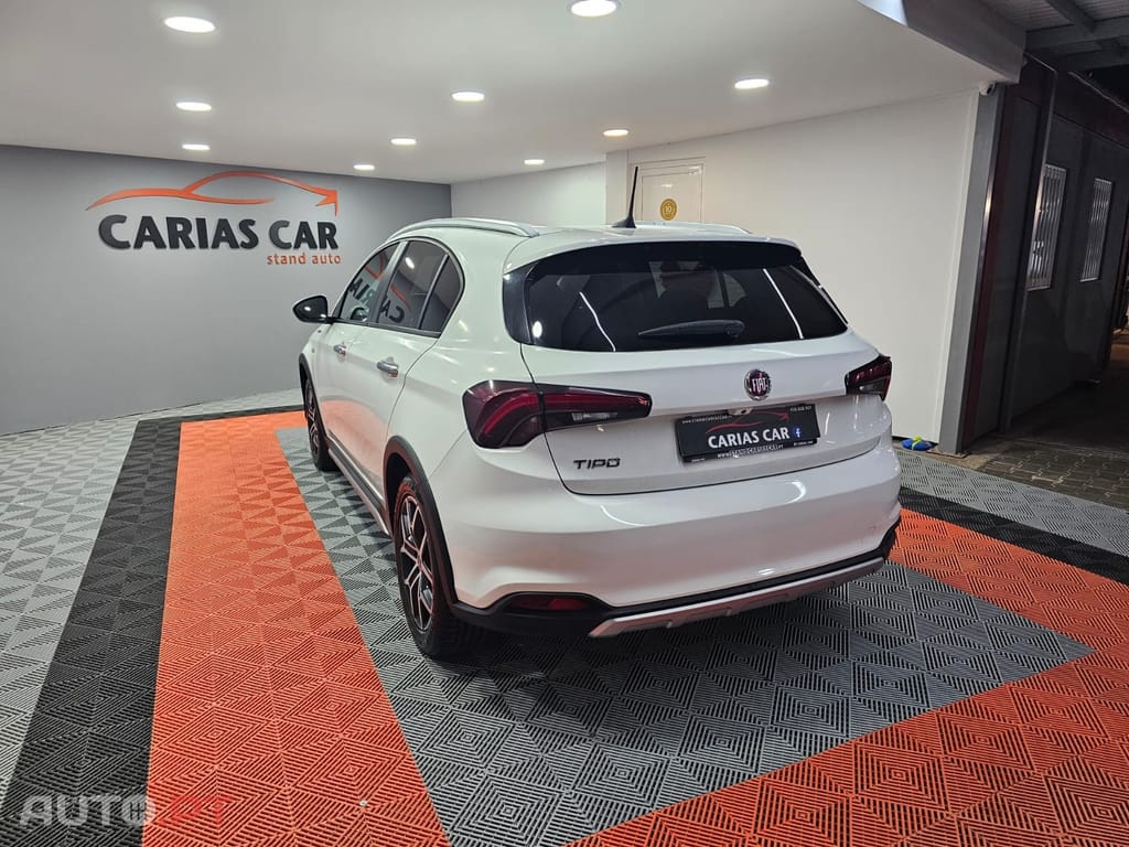 Fiat Tipo 1.3 Multijet Cross