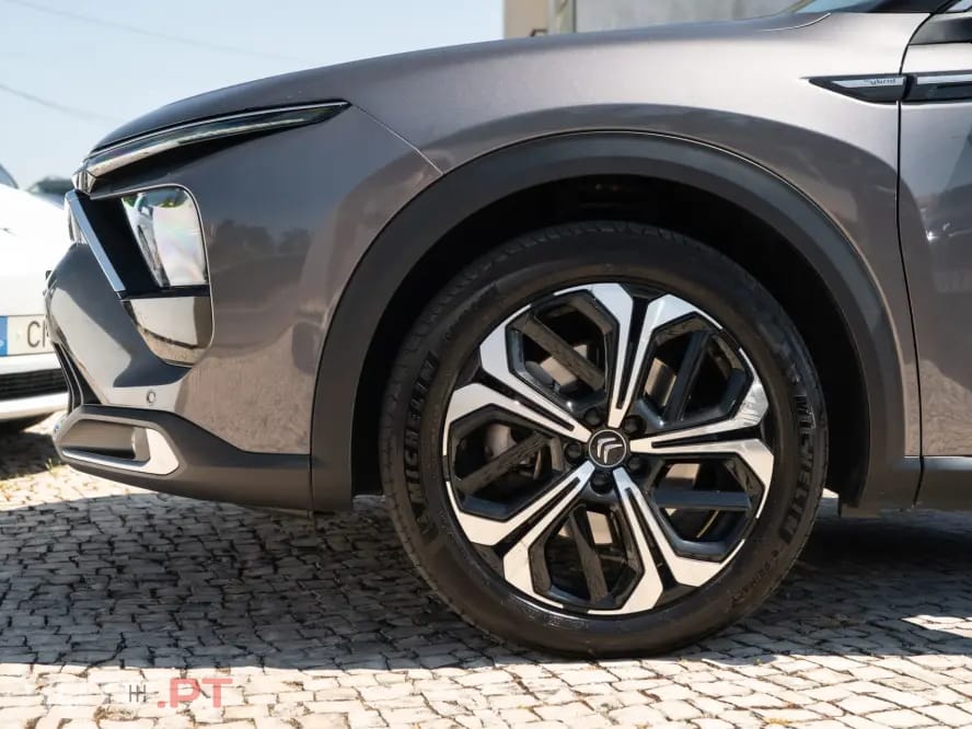 Citroen C5 X 1.6 Hybrid Plus e-EAT8