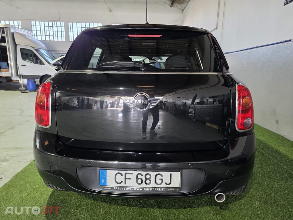 MINI Countryman One D